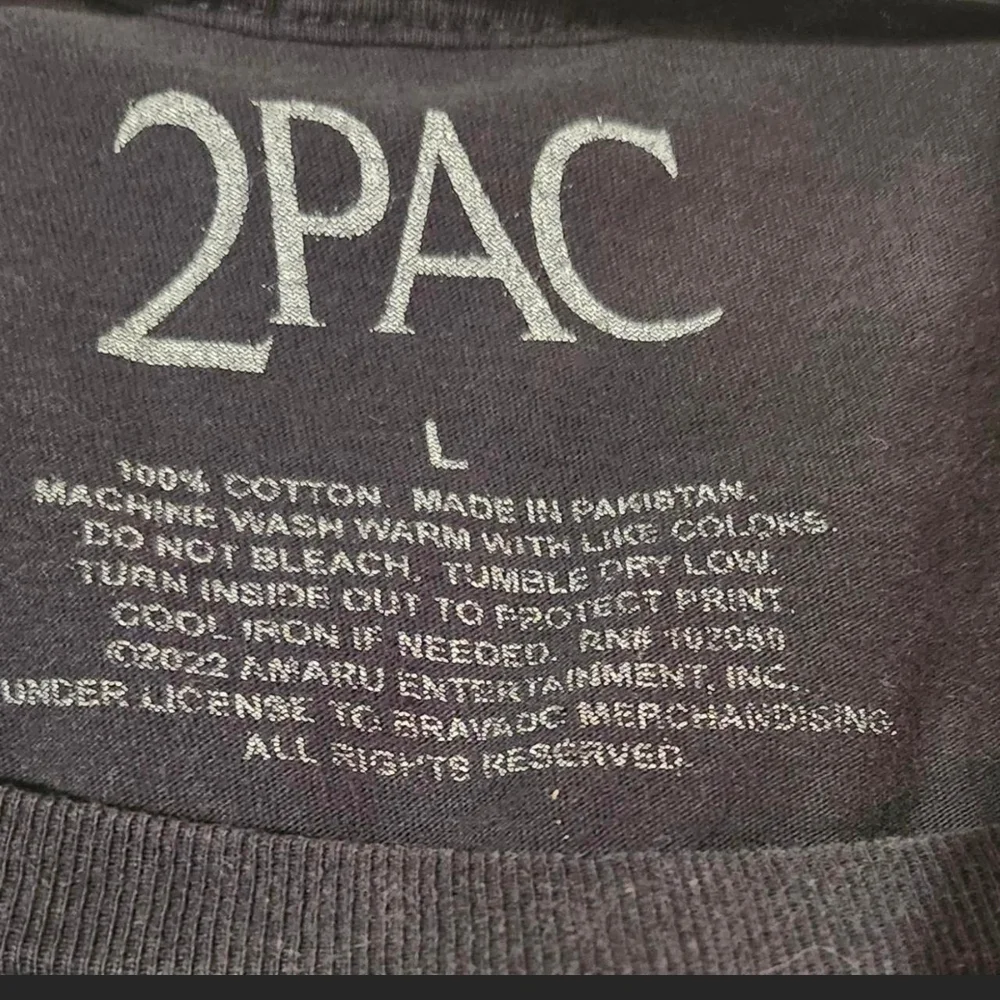 Black Tupac Graphic Tee - Picture 4 of 4
